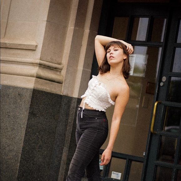 Meet your Posher, Annabelle - Picture 2 of 3